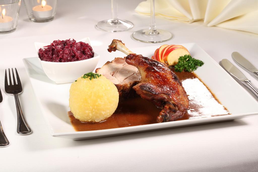 Gasthaus Schwan Riedenburg Eksteriør bilde